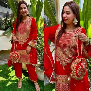 Nueva colección Heavy Faux Georgette Slim Fit Salwar Traje de boda moderno con trabajo de secuencia de bordado pesado completo - Product Image 3