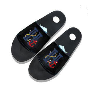 Sandales d'hiver légères et confortables en cuir véritable brodé, antidérapantes en PVC, à bout ouvert, avec semelle intérieure souple et respirante, séchage rapide - Product Image 4