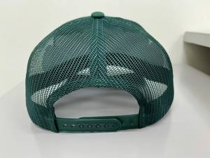 Conjunto de moda joven y cómodo para adultos, gorra de camionero de malla transpirable estructurada con logotipo ajustable, hecha en Vietnam - Product Image 4
