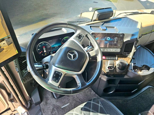 Mercedes-Benz Actros 1863 Edición Final 2025 Usado, Equipamiento Completo, Caja de Cambios Automática, Motor Diésel Turbo Euro 6 de 460 kW (625 hp) - Product Image 5