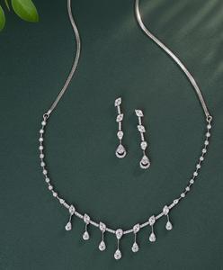 Conjunto de Collar de Diamantes Cultivados en Laboratorio con Certificación IGI Personalizado, Chapado en Oro Sólido de 14K, Aretes Colgantes Étnicos Hechos en India para Boda - Product Image 1