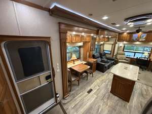 MOBILE SUITES 40KSSB4 Camper Rv + Livraison Gratuite - Product Image 2