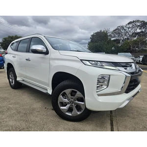 รถออฟโรดที่แข็งแรงทนทาน Mi-tsubishi Pajero SUV ที่มีสไตล์และมีประสิทธิภาพสูง - Product Image 5