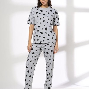 ชุดนอนผ้าซาตินสำหรับผู้หญิงชุดราตรีผ้าซาตินออกแบบได้ตามต้องการส่งตรงจากโรงงาน - Product Image 4