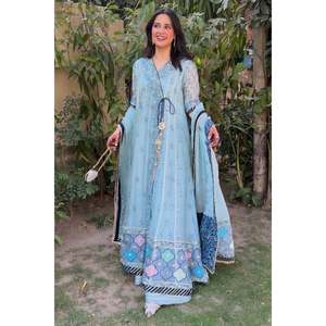 Conjunto de Traje para Mujer de Allegra - Product Image 1