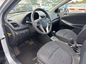 Hy-undai Accent SE 2017 d'occasion - Product Image 3