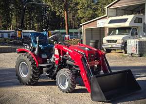 Fournisseur direct de tracteurs agricoles compacts 4x4 Mahindra E Max 20s HST Professional pour petites exploitations agricoles, mini-pompes incluses - Product Image 4