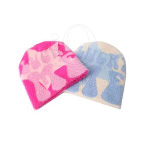 Gorro peludo con textura suave y diseño de ajuste flexible Gorro de invierno con exterior de piel sintética y interior forrado - Product Image 2