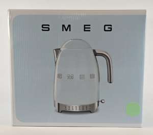 NUEVO Hervidor Eléctrico Original Smegg de Estilo Retro en Color Verde con 1 Año de Garantía OEM - Product Image 1