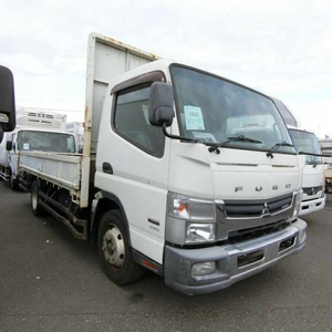 Camion Mit-subishi Canter 4WD d'occasion Robuste, polyvalent et adapté aux conditions urbaines et hors route - Product Image 3