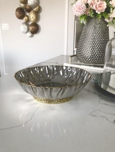 Bol de service en métal argent pur fabriqué à la main pièce unique avec un design de style fleur à un prix très bas - Product Image 2