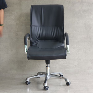 Chaise de bureau pivotante moderne MF873, hauteur réglable, revêtement en cuir PU et structure en bois, pour bureau à domicile - Product Image 3