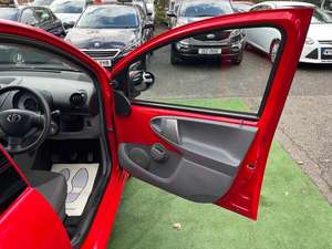 TOYOTA AYGO USADO CON VOLANTE A LA IZQUIERDA/DERECHA - Product Image 3