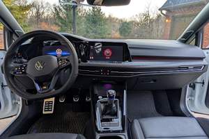 Volkswagen Golf R 2024 Usado, ~4,000 Millas, Transmisión Manual de 6 Velocidades, Motor Turbo de 4 Cilindros, Tracción en las Cuatro Ruedas, Sin Modificar - Product Image 4