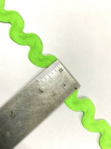 Garniture en dentelle Ric Rec vert clair en polyester Rik Rek Zig Zeg pour vêtements pour femmes africaines et Textiles de maison en gros Kushang Textile - Product Image 2