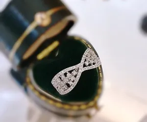 แหวนเงินแท้ 925 ประดับเพชรโมอิสซาไนต์ทรงกลม 2.00 กะรัต สำหรับงานหมั้น - Product Image 1