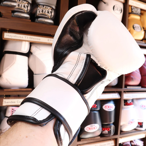 ถุงมือป้องกันมือ สีขาวดำ ผู้ขายดี บริการ OEM หนังคุณภาพสูง ถุงมือชกมวยสำหรับผู้ชาย - Product Image 6