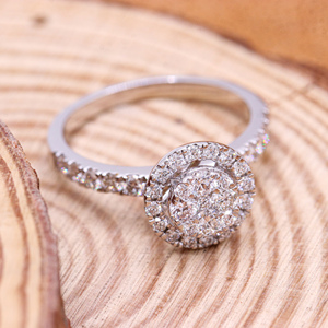 แหวนหมั้นทำมือ18K ที่ผ่านการรับรองจาก IGI สำหรับงานแต่งงานและงานปาร์ตี้ - Product Image 5