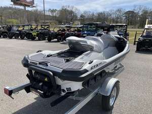 Nuevo Sea-Doo GTX Limited 325 Blanco Perla Premium 2026 - Product Image 3