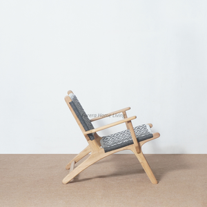 Chaise d'appoint à bras de style moderne avec cadre en bois de teck massif et rotin synthétique pour meubles de maison - Product Image 2