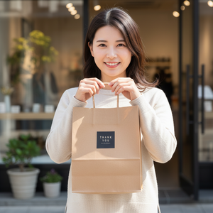 Sacs en papier d'art de luxe Fournisseur vietnamien Écologique Biodégradable Personnalisé pour l'emballage et la décoration de vente au détail haut de gamme - Product Image 4