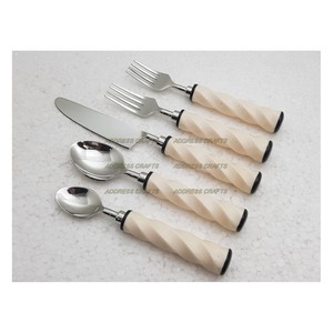 Ensemble de couverts en acier inoxydable nouvellement conçu résine et manche en bois vaisselle fête d'anniversaire ustensiles de cuisine Dessert cuillère fourchette couteau - Product Image 5