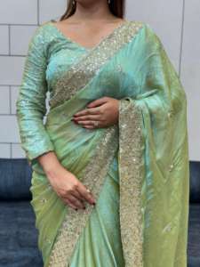 Premium Pure Bollywood Celebrity Séquence numérique Travail Saree design Saree Collection - Product Image 2