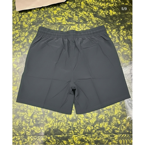 Shorts gris pour hommes – Confortables, décontractés, design personnalisé, prix de gros abordable, service OEM - Product Image 2