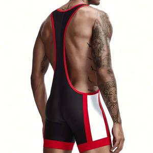 Combinaison d'entraînement sans manches sexy pour homme, maillot de bain athlétique extensible à col en V avec accents rouges, design noir et rouge, parfait pour la salle de sport - Product Image 6
