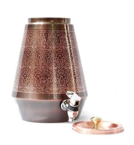 Matka Elegante de 8 Litros al por Mayor, la Matka Elegante Aporta Cultura y Estilo a tu Espacio, Jarra de Agua Tradicional de 8 Litros - Product Image 1