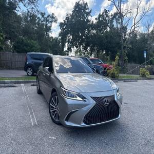 Lexus ES 350 Sedán 2021 Usado, Rentable, Bajo Kilometraje, Tracción Delantera - Product Image 1