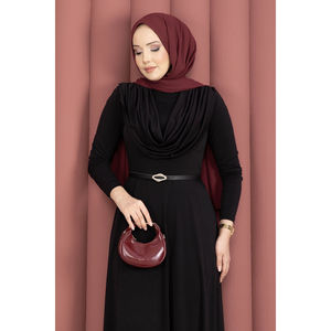 Robe de soirée noire en crêpe avec décolleté en V, décorations pailletées, taille empire, ceinture confortable, coupe trapèze, taille XL, longueur ras du sol - Product Image 2