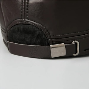 Casquette de baseball chaude d'hiver pour hommes rembourrée épaisse en cuir de grand-père chapeau plat avec protection des oreilles décontractée Style langue de canard - Product Image 4