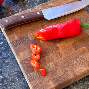 Tabla de cortar de Madera rústica, duradera y ecológica, por artesanía creciente - Product Image 3