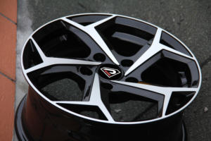 Jantes en alliage personnalisées Wheelshome 687 15/<span class=keywords><strong>16</strong></span> <span class=keywords><strong>pouces</strong></span> <span class=keywords><strong>5</strong></span>/100 avec rayons en Y, finition noire usinée pour <span class=keywords><strong>POLO</strong></span> - Product Image 6