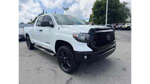 รถยนต์มือสองพรีเมียม ขายดีประจำปี 2022 รุ่น Tun_dra SR Double Cab กระบะ 6.5 ฟุต เครื่องยนต์ 4.6L V8 ขับเคลื่อนล้อหลัง โปรโมชั่นตามฤดูกาล - Product Image 5