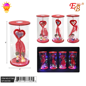 Corazón de Cristal con Figuras Iluminadas de 8 Pulgadas, Decoraciones para el Día de San Valentín, Regalo de Estilo Clásico - Product Image 1