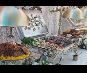 Plats à friction floraux argentés Serveurs d'aliments Chauffe-plats Supports à biscuits et à gâteaux Plateaux de service Bols Plateaux Support à étages - Product Image 3