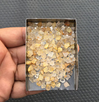 50 pierres précieuses en quartz rutile doré naturel de haute qualité, 2-4 mm, brutes, taillées à la main avec effet étoilé pour la fabrication de bijoux