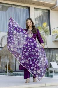 Shop Now Most Beautiful Purple Color Heavy Embroidery Neck Design Straight Cut Border Fancy Cotton <b>Kurti</b> &Pent With Dupatta Set - Product Image 2