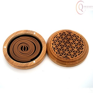 Elegante Quemador de Incienso de Madera Religioso con Bandeja Larga Recolectora de Cenizas, 100% Natural y Duradero para Interiores Modernos - Product Image 5