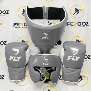 Gants de boxe MMA jaunes personnalisés FLY les plus vendus, kit d'entraînement pour hommes, gants de boxe en cuir véritable, protège-tête, protège-glandes - Product Image 5
