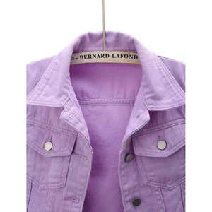 Giacca di jeans corta colorata con decorazioni a bottoni, design crop top alla moda - Product Image 5