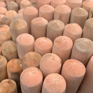 Manche de balai en bois naturel personnalisé à prix compétitif manche en bois pour le nettoyage des vadrouilles et des balais - Product Image 2