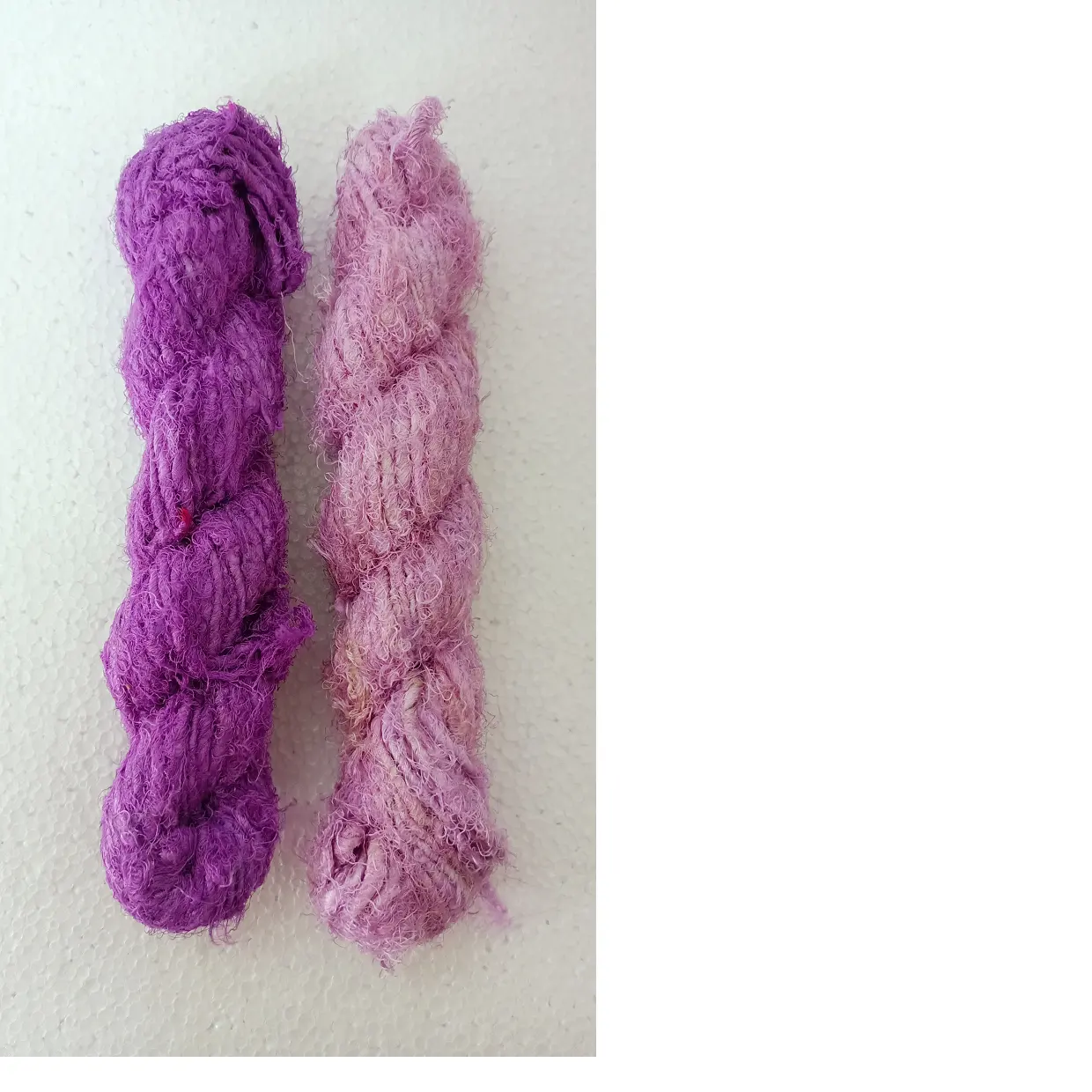 100% sari filati di seta in lavanda e colori rosa bambino ideali per filati e artisti di fiber per la rivendita nel 100 grammo matasse