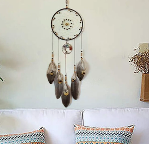 Attrape-rêves en plumes brunes Boho tenture murale pierres de guérison en cristal attrape-rêves personnalisé pour mur - Product Image 2