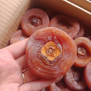 ลูกพลับอบแห้งเนื้อนุ่ม รสชาติอร่อย ขายดีที่สุด สำหรับขายส่งและรับผลิตแบบ OEM จากเวียดนาม - Product Image 1