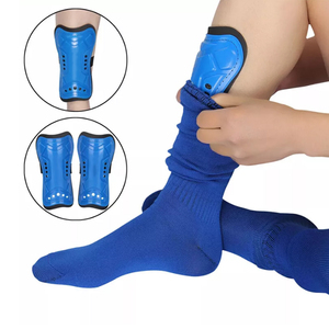 Fascia da calcio per parastinchi da calcio antiscivolo per sport con leggine da calcio e stinco per protezioni alla caviglia leggere fisse per calciare la corsa con la palla - Product Image 1