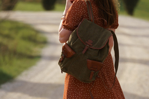 Sac à dos unisexe grand format en cuir véritable et toile écologique, léger, résistant, pour les voyages en plein air, l'école, la randonnée, le travail - Product Image 2