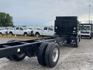 Camión Tractor Diésel 6x4 de Servicio Pesado con Cabina Dormitorio para Logística de Larga Distancia y Transporte de Mercancías - Product Image 3